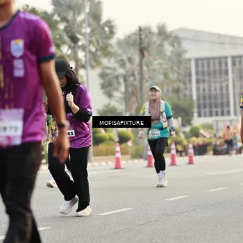 Runner Photo 5906202