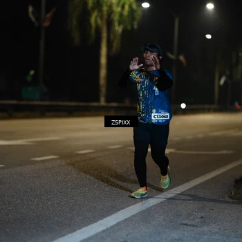 Runner Photo 5906290
