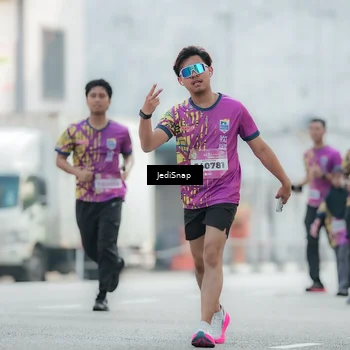 Runner Photo 5906331