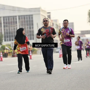 Runner Photo 5906375