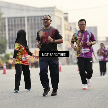 Runner Photo 5906425