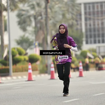 Runner Photo 5906455