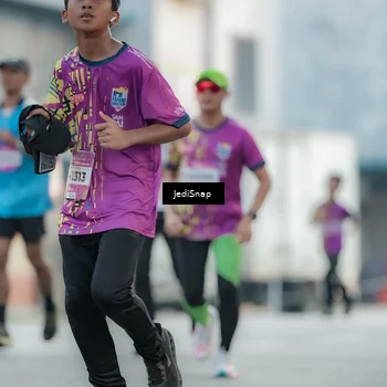 Runner Photo 5906466