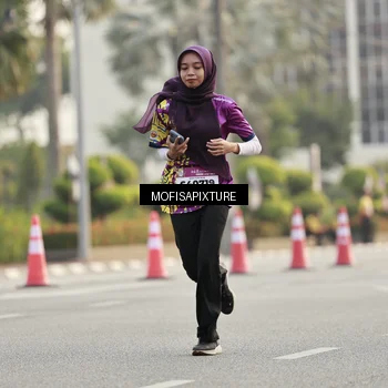Runner Photo 5906524