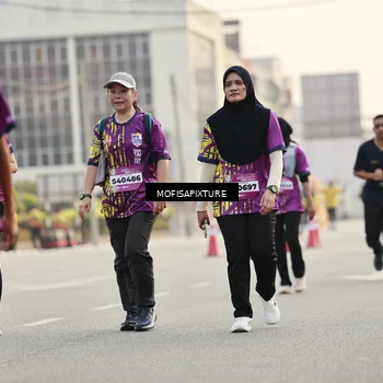 Runner Photo 5906605