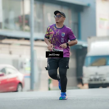 Runner Photo 5906665