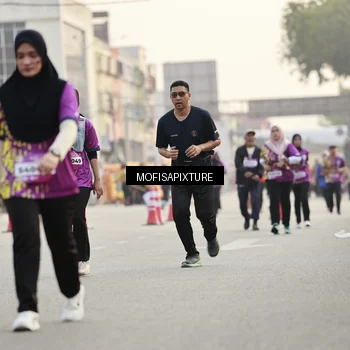 Runner Photo 5906696
