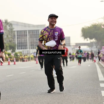 Runner Photo 5906868