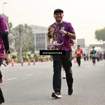 Runner Photo 5906871