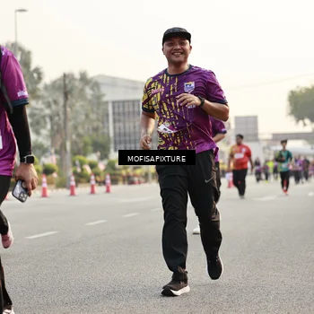 Runner Photo 5906872