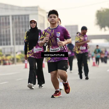 Runner Photo 5906873