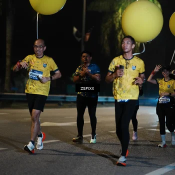 Runner Photo 5906875