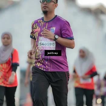 Runner Photo 5906890