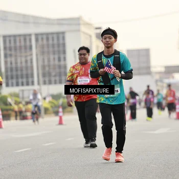Runner Photo 5906971