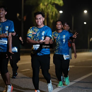 Runner Photo 5907041