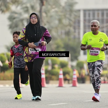 Runner Photo 5907043