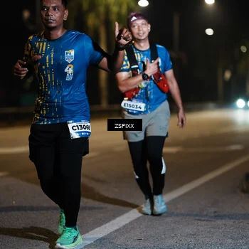 Runner Photo 5907072