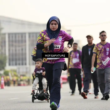 Runner Photo 5907073