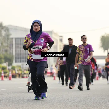 Runner Photo 5907078