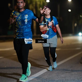 Runner Photo 5907088