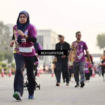 Runner Photo 5907099