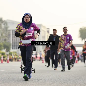 Runner Photo 5907100