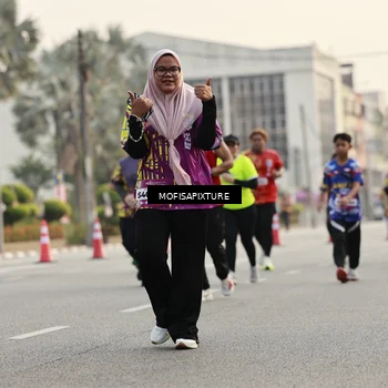 Runner Photo 5907281