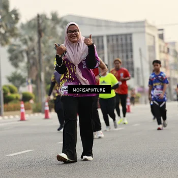 Runner Photo 5907287