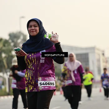 Runner Photo 5907292