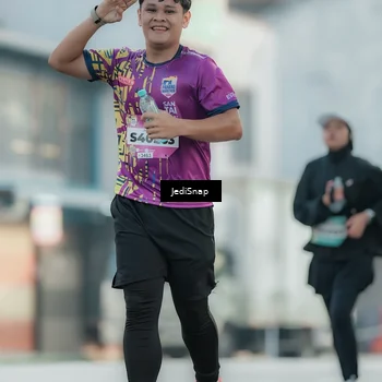 Runner Photo 5907316