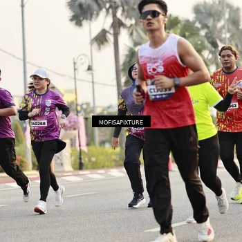 Runner Photo 5907331