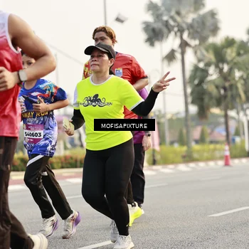 Runner Photo 5907354