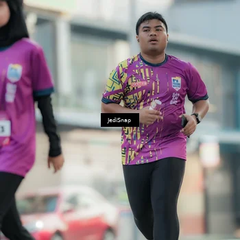Runner Photo 5907369