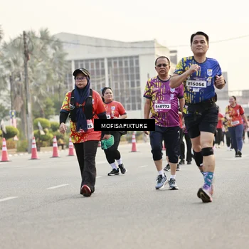 Runner Photo 5907443