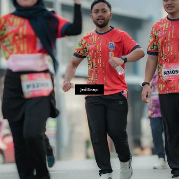 Runner Photo 5907531