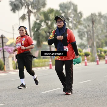 Runner Photo 5907543