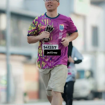 Runner Photo 5907573