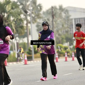 Runner Photo 5907684