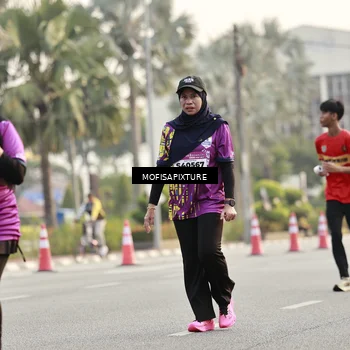 Runner Photo 5907700
