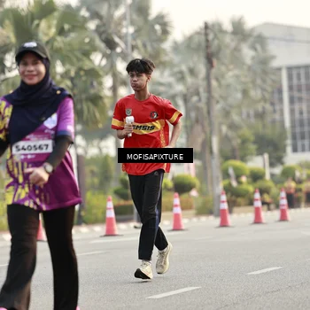 Runner Photo 5907709
