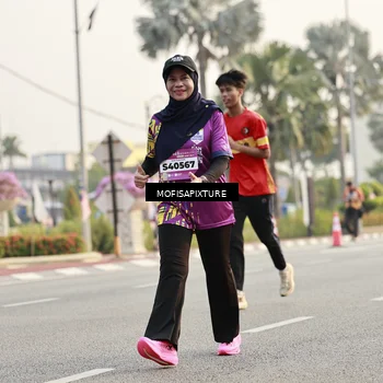 Runner Photo 5907715