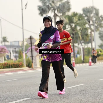 Runner Photo 5907718