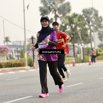 Runner Photo 5907722