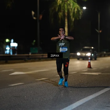 Runner Photo 5907789