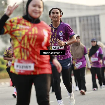 Runner Photo 5907823