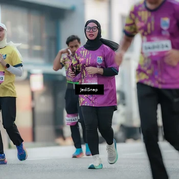 Runner Photo 5907848