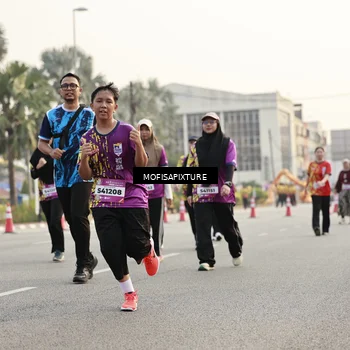 Runner Photo 5907896
