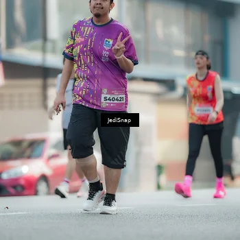 Runner Photo 5907951