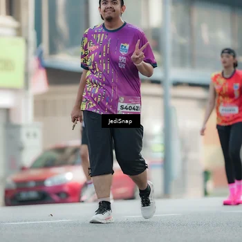Runner Photo 5907956