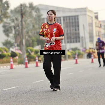 Runner Photo 5908000